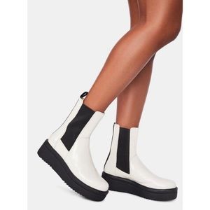 Vagabond Tara Chelsea platform boots